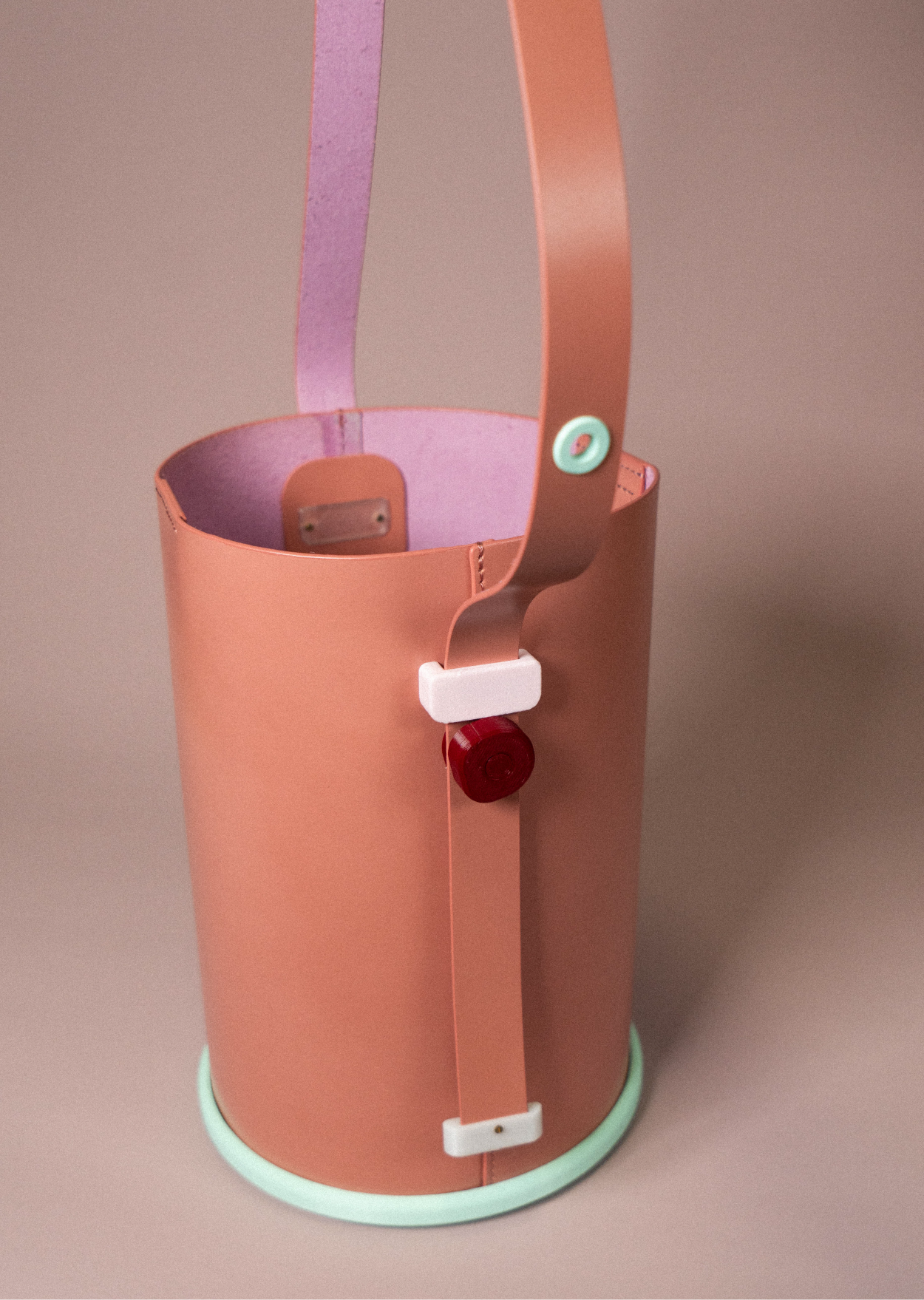 Pail Series 03