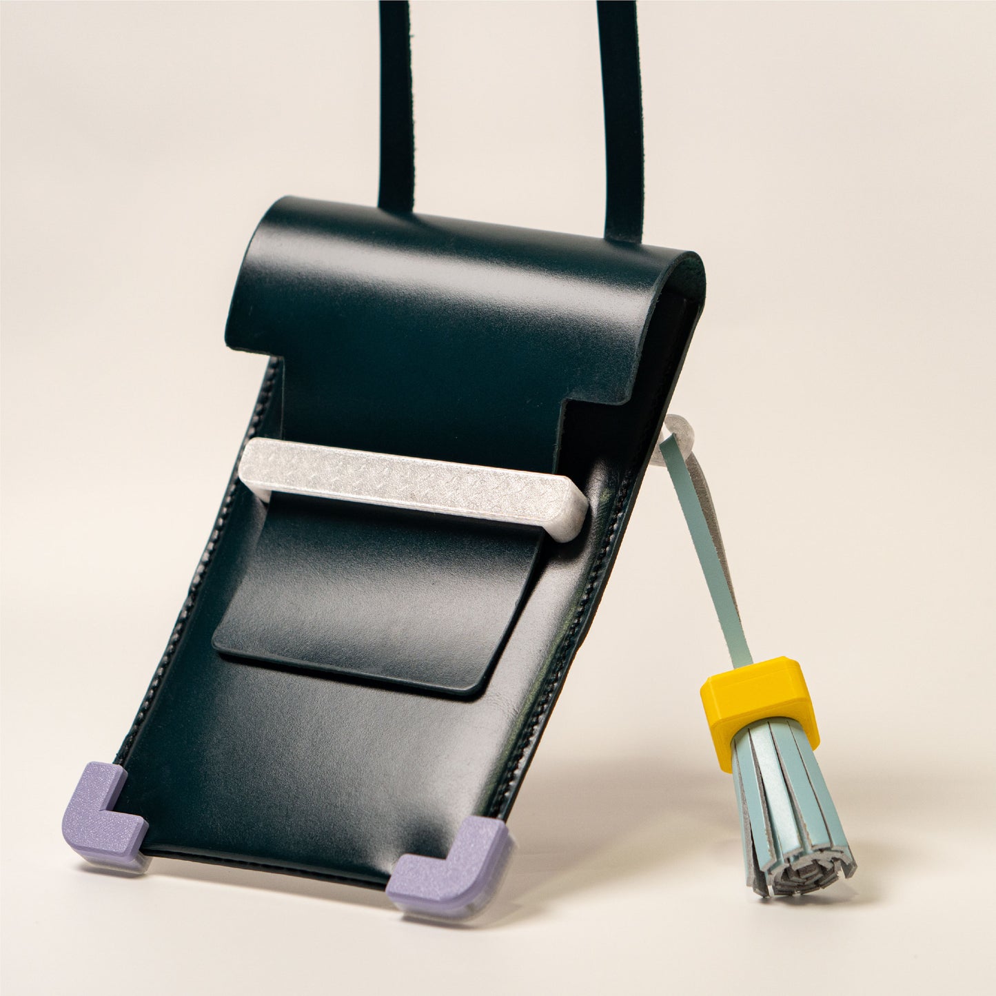 Towtow leather, tow-tow, towtow, leather, prints, bag 3D print, leathergoods, wallet, cardholder, bucket bag, screen printing, oil leather, 100% leather, TOW TOW, tow tow, digital fabrication