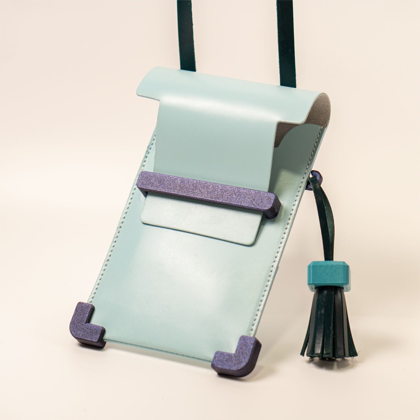 Towtow leather, tow-tow, towtow, leather, prints, bag 3D print, leathergoods, wallet, cardholder, bucket bag, screen printing, oil leather, 100% leather, TOW TOW, tow tow, digital fabrication