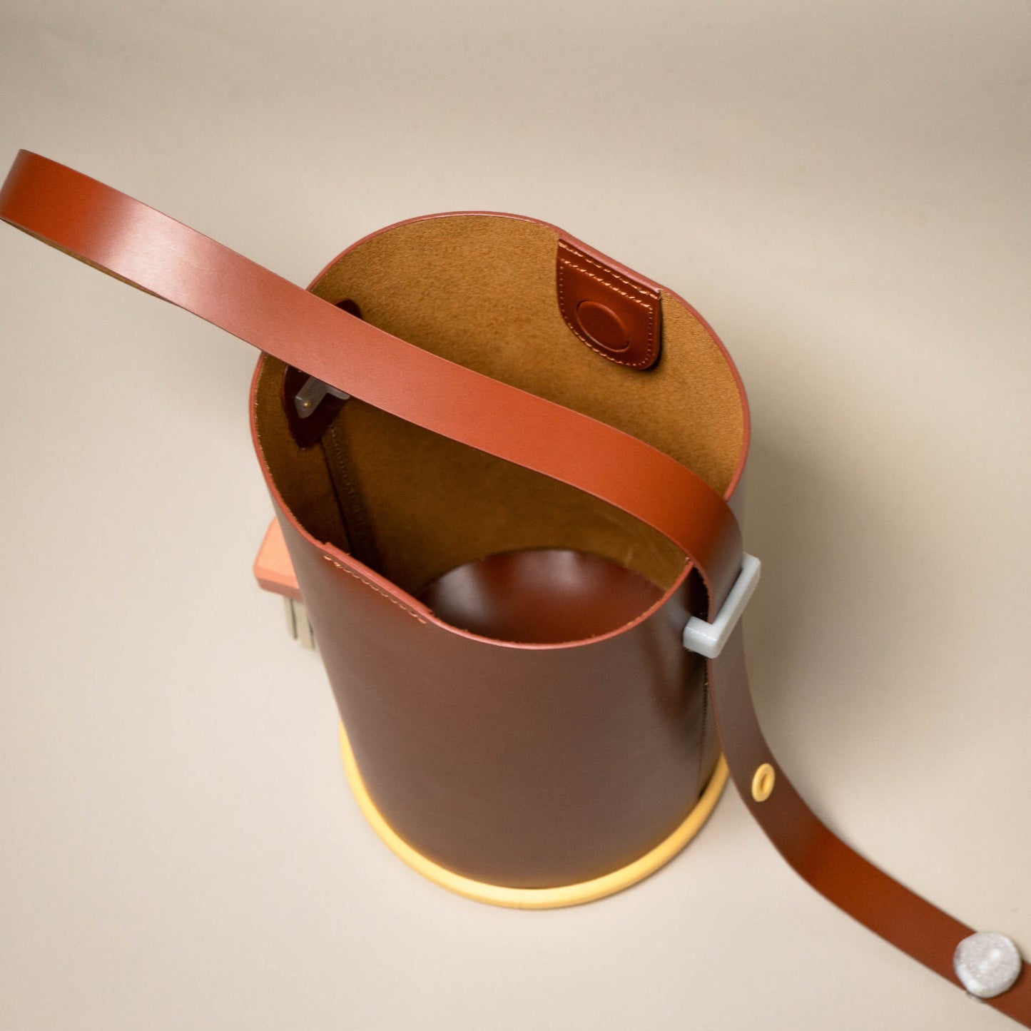 Pail Series 02